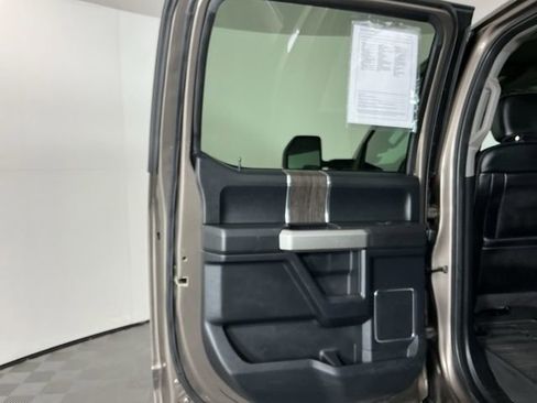 Used 2020 Ford F350 Lariat w/ Lariat Ultimate Package AWD/4WD image 27