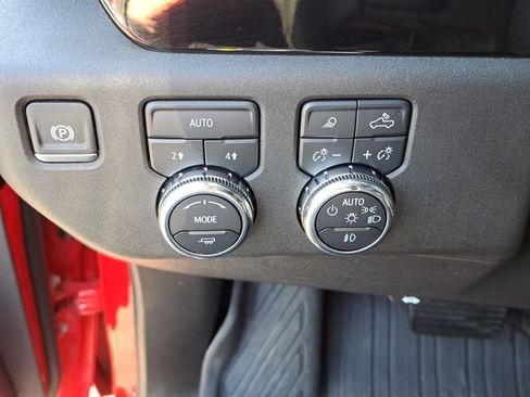 Used 2024 GMC Sierra 1500 Elevation w/ Elevation Premium Package image 19