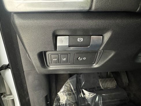 Used 2020 Jaguar E-PACE image 26