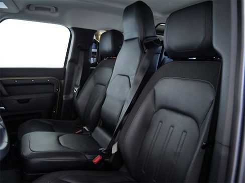 Used 2020 Land Rover Defender 110 S image 17