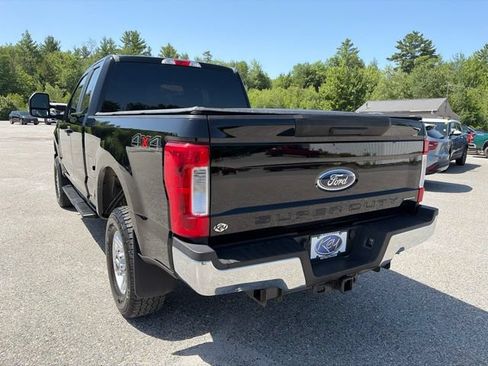 Used 2017 Ford F250 XL w/ Power Equipment Group AWD/4WD image 4