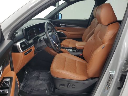 Used 2024 Kia Telluride EX X-Line AWD/4WD image 11