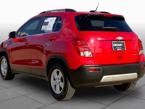 Used 2016 Chevrolet Trax LT w/ LT Sun and Sound Package FWD image 11