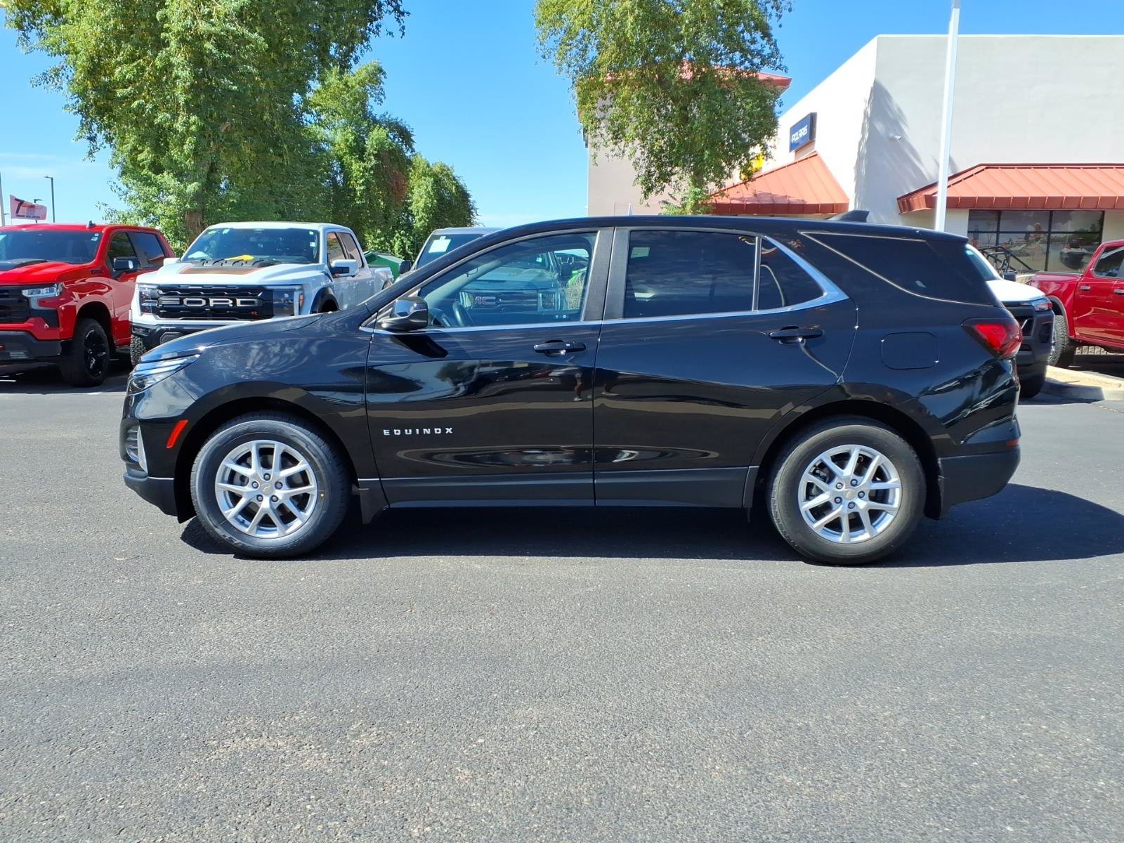 Used 2022 Chevrolet Equinox LT FWD image 3