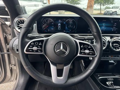 Used 2020 Mercedes-Benz A 220 image 22