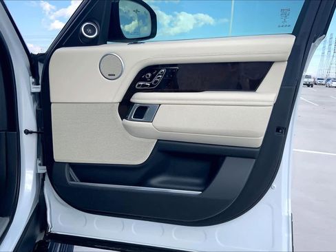 Used 2020 Land Rover Range Rover LWB SV Autobiography image 20