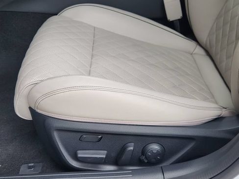 Used 2022 Genesis G70 3.3T w/ Sport Prestige Package AWD/4WD image 19