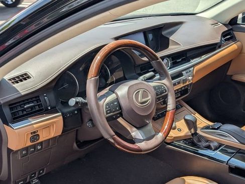 Used 2018 Lexus ES 350 w/ Navigation System Package FWD image 11