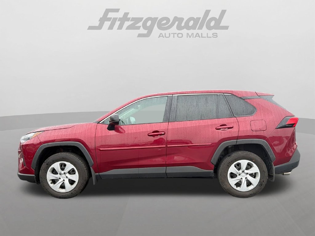 Used 2024 Toyota RAV4 LE AWD/4WD image 6
