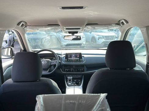 Certified 2025 Nissan Rogue S AWD/4WD image 31