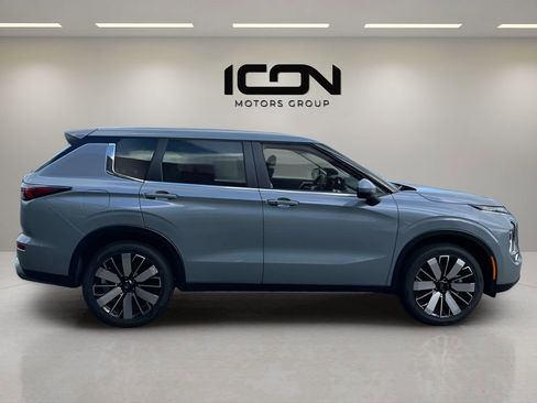 New 2026 Mitsubishi Outlander SE AWD/4WD image 6