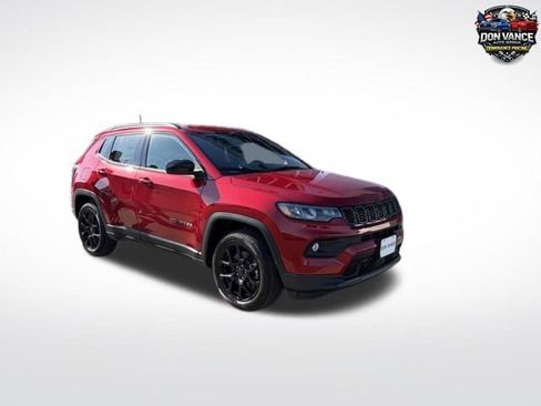 New 2026 Jeep Compass Latitude image 6