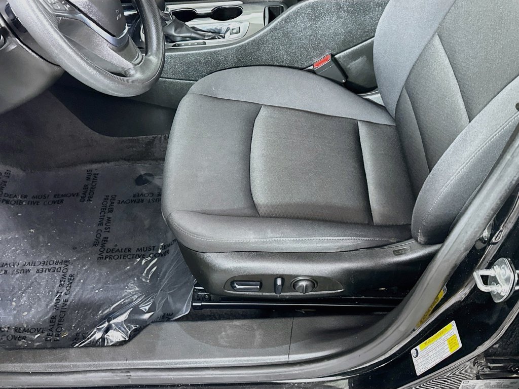 Used 2025 Chevrolet Malibu LT FWD image 28