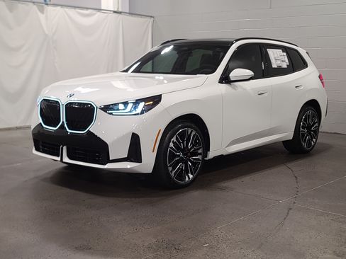 Used 2026 BMW X3 xDrive30i w/ Premium Package AWD/4WD image 3