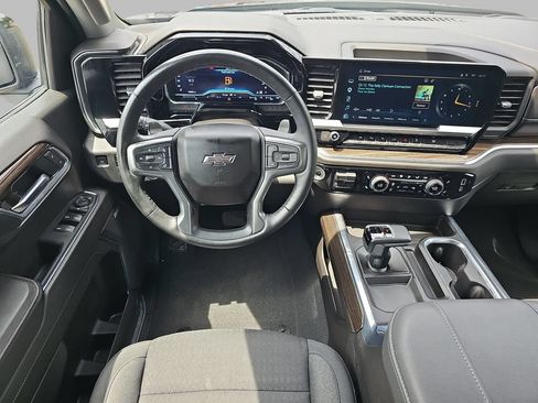 Used 2023 Chevrolet Silverado 1500 RST w/ Rally Edition AWD/4WD image 18