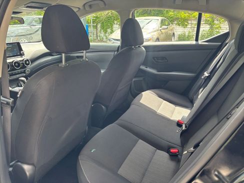 Used 2025 Nissan Sentra SV FWD image 36