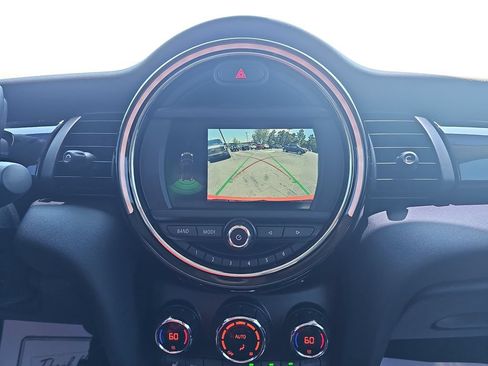 Used 2019 MINI Cooper 2-Door Hardtop FWD image 22