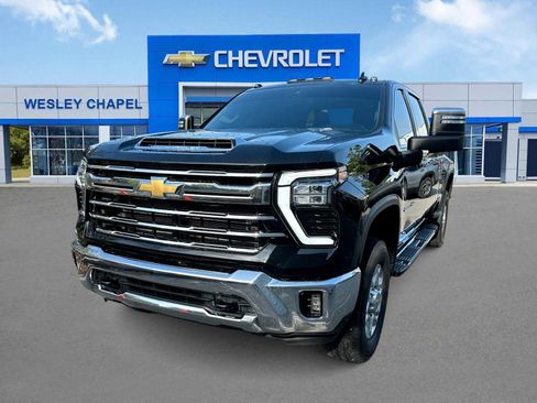 Used 2024 Chevrolet Silverado 2500 LTZ w/ LTZ Convenience Package AWD/4WD image 1