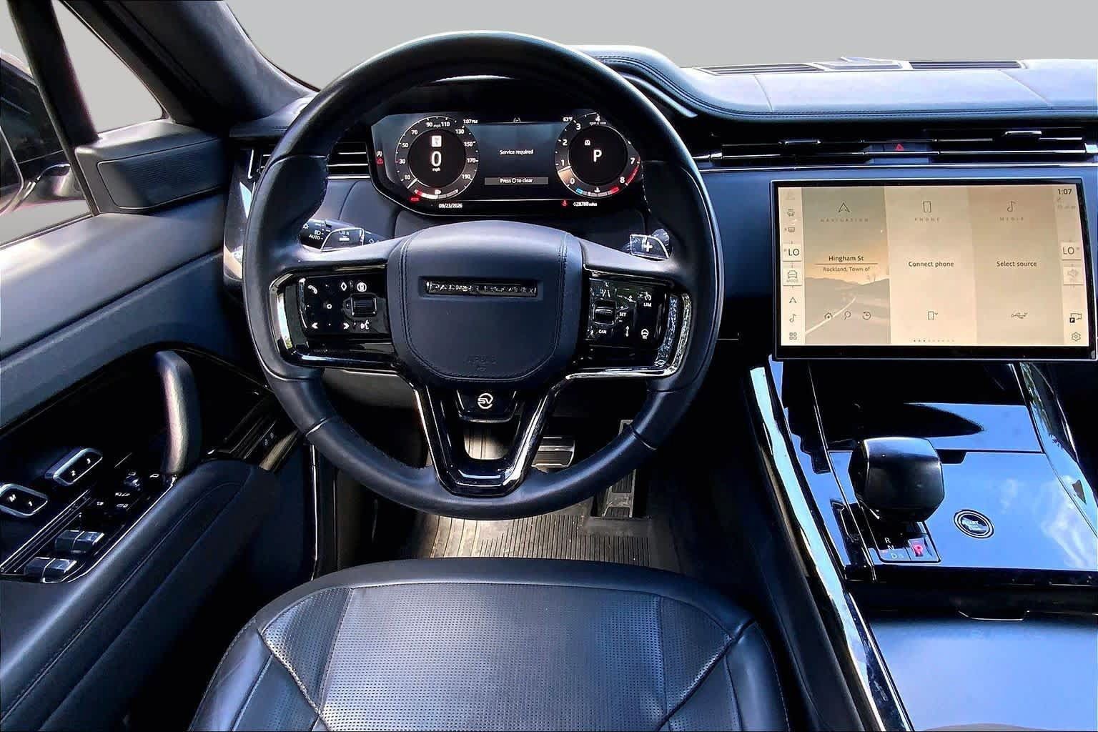 Used 2024 Land Rover Range Rover Sport AWD/4WD image 6