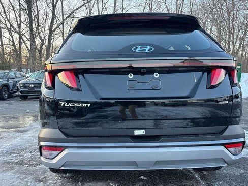New 2026 Hyundai Tucson SE image 3
