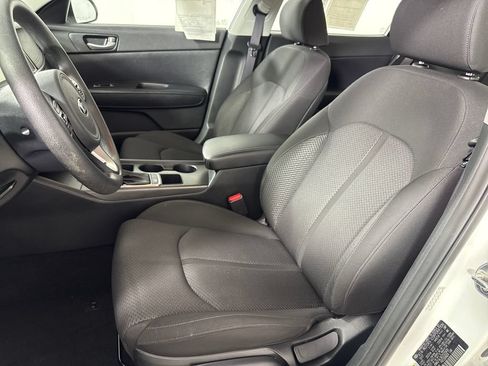 Used 2018 Kia Optima LX FWD image 11