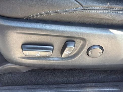 Used 2022 Toyota 4Runner SR5 Premium w/ Moonroof Package image 18