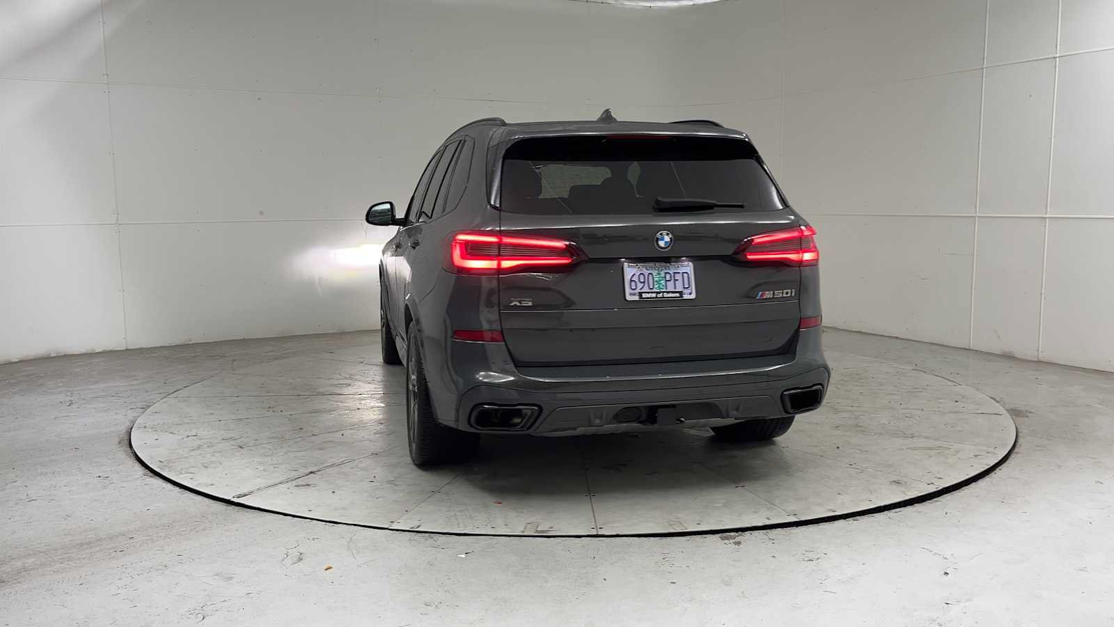 Used 2023 BMW X5 M50i w/ Executive Package AWD/4WD image 2