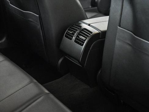 Used 2012 Mercedes-Benz C 300 4MATIC Sedan image 18