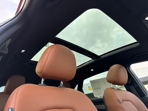 New 2025 VinFast VF 8 Plus AWD/4WD image 13
