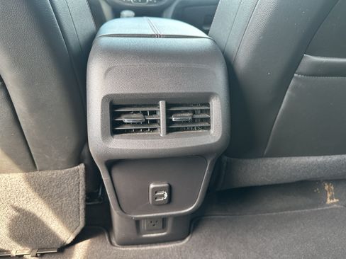Used 2024 Chevrolet Equinox RS w/ RS Leather Package AWD/4WD image 28