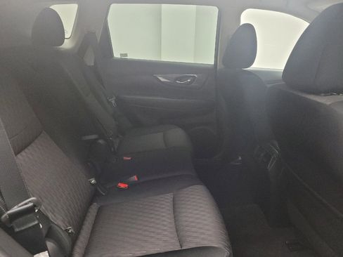 Used 2020 Nissan Rogue SV AWD/4WD image 19