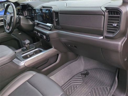 Certified 2024 Chevrolet Silverado 1500 LTZ image 29