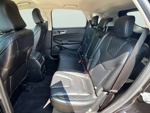 Used 2024 Ford Edge Titanium AWD/4WD image 17