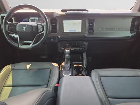 Used 2021 Ford Bronco Outer Banks w/ Sasquatch Package AWD/4WD image 12
