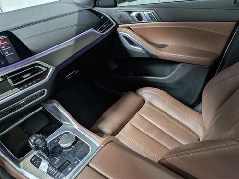 Used 2021 BMW X6 xDrive40i w/ M Sport Package image 17
