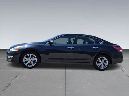 Used 2013 Nissan Altima 2.5 SL FWD image 3