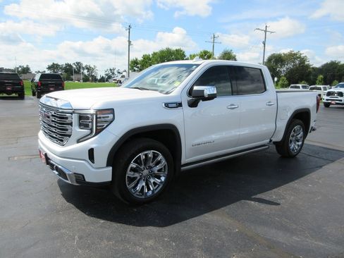 Certified 2024 GMC Sierra 1500 Denali w/ Denali Reserve Package AWD/4WD image 13