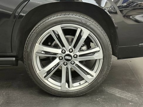 Used 2025 Cadillac Escalade Sport Platinum AWD/4WD image 15