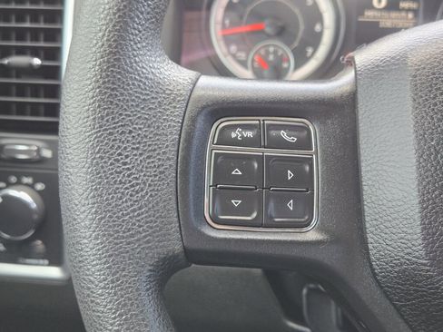 Used 2019 RAM 1500 Classic SLT AWD/4WD image 19