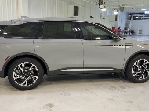 New 2026 Lincoln Nautilus Premier w/ Equipment Group 102A image 2