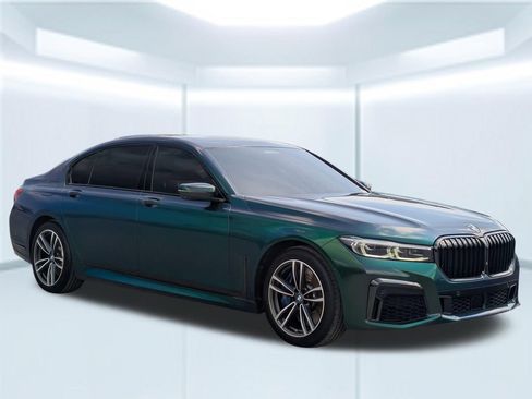 Used 2020 BMW 750i xDrive w/ Executive Package AWD/4WD image 7