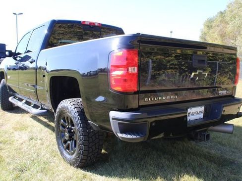 Used 2017 Chevrolet Silverado 2500 LTZ w/ Duramax Plus Package image 5
