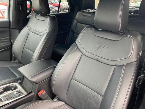 Certified 2023 Ford Explorer ST w/ Equipment Group 401A image 7