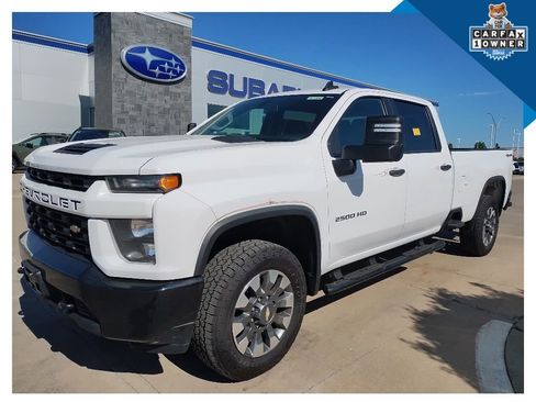 Used 2021 Chevrolet Silverado 2500 Custom w/ Custom Value Package AWD/4WD image 2