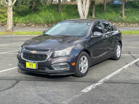 Used 2016 Chevrolet Cruze LT image 1
