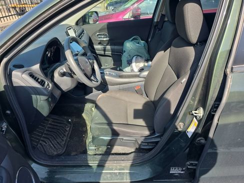 Used 2017 Honda HR-V EX image 6