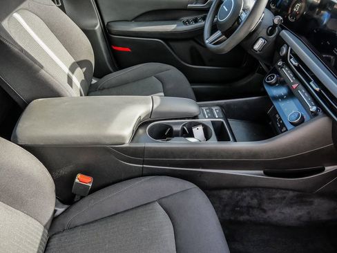 Used 2025 Hyundai Sonata SEL FWD image 16