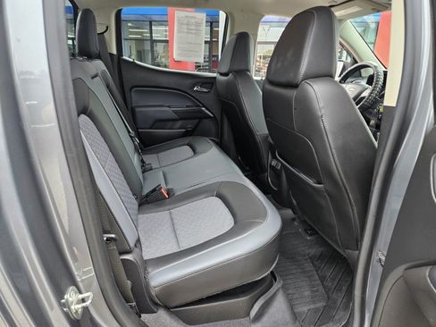 Used 2019 Chevrolet Colorado Z71 AWD/4WD image 19