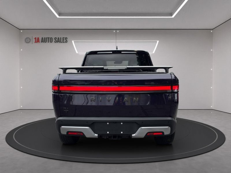 Used 2024 Rivian R1T Adventure Dual AWD/4WD image 4