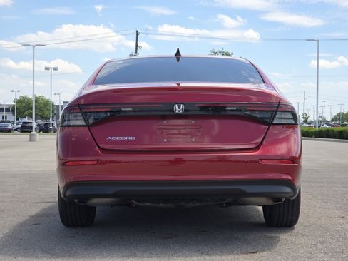 Used 2025 Honda Accord SE image 16